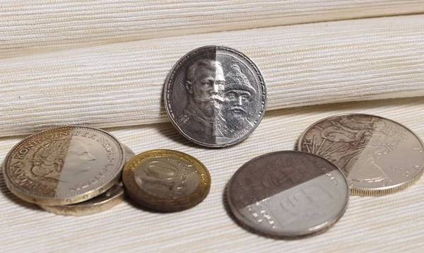 Как можно почистить серебряную монету? с фото