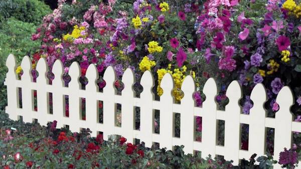 Эксклюзивный декоративный забор для цветника своими руками - фото