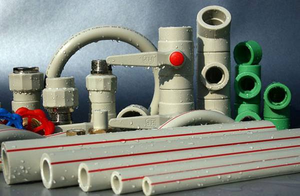 Пластиковые трубы для отопления: характеристики, требуемый диаметр для монтажа своими руками с фото