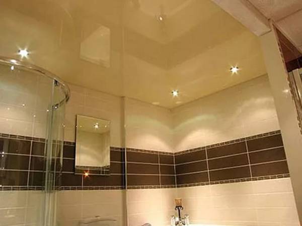 Варианты подвесных потолков в ванной комнате - фото