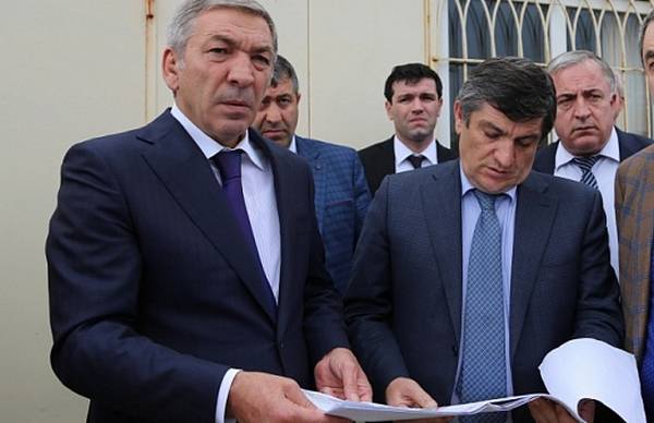Председатель Правительства Дагестана ознакомился с ходом строительства школы в Махачкале с фото