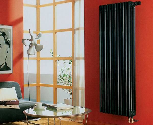 Вертикальный радиатор отопления - стильно и эффективно с фото